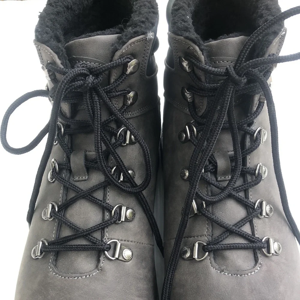 New LUGZ Hi fleece brown boots 11